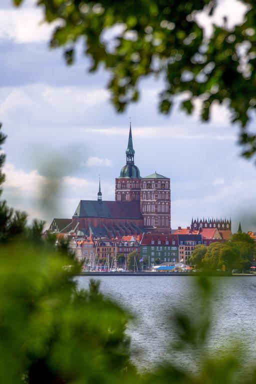 Altstadt Hotel Peiss Stralsund Exterior foto